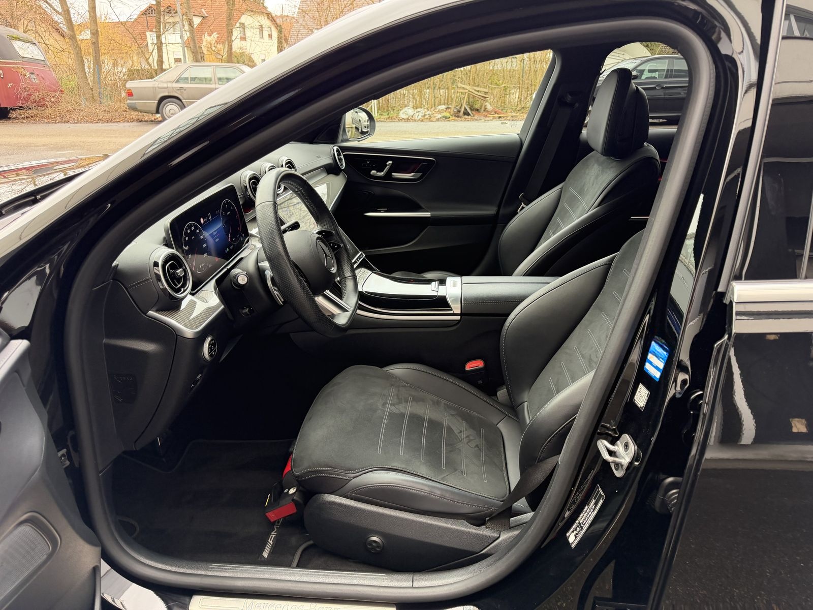 Mercedes-Benz C 220 D AMG LED MBUX Distronic Kamera Keyless-Go foto 13