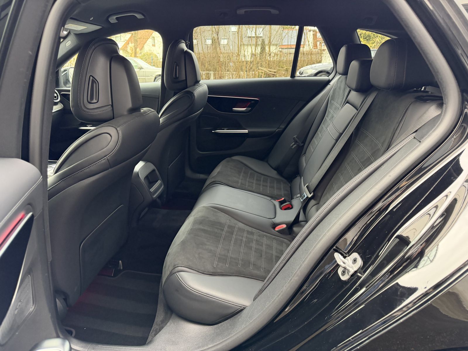 Mercedes-Benz C 220 D AMG LED MBUX Distronic Kamera Keyless-Go foto 15