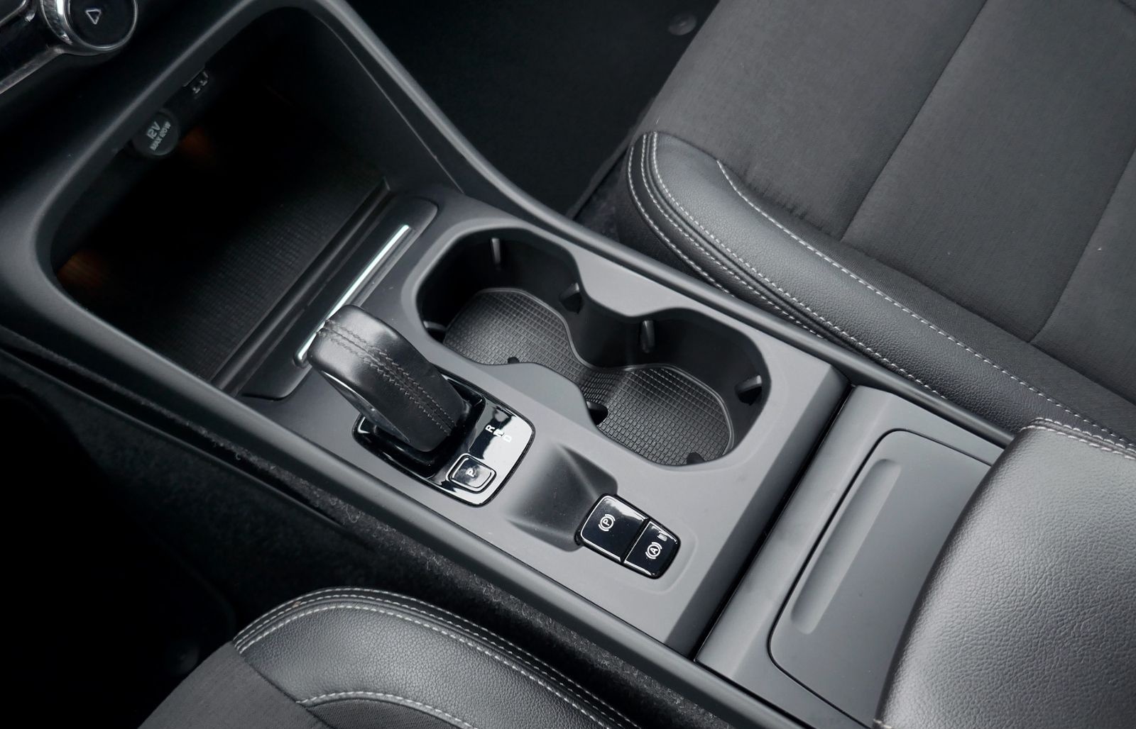 Volvo XC40 D3 2WD Momentum Pro | LED AHK PDC GRA foto 15