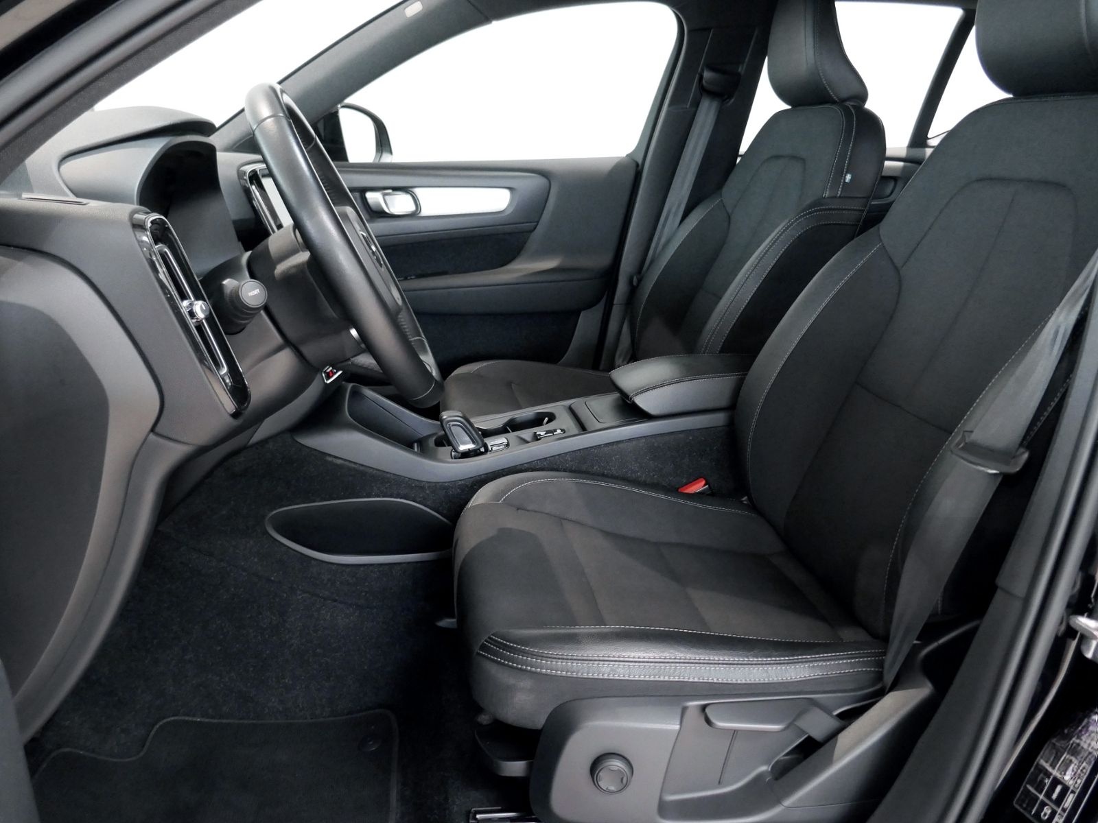 Volvo XC40 D3 2WD Momentum Pro | LED AHK PDC GRA foto 8