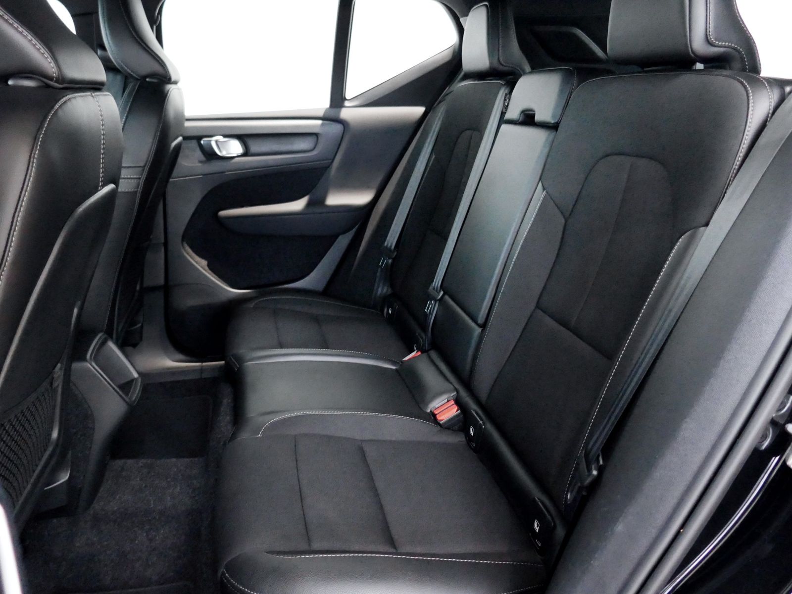 Volvo XC40 D3 2WD Momentum Pro | LED AHK PDC GRA foto 9