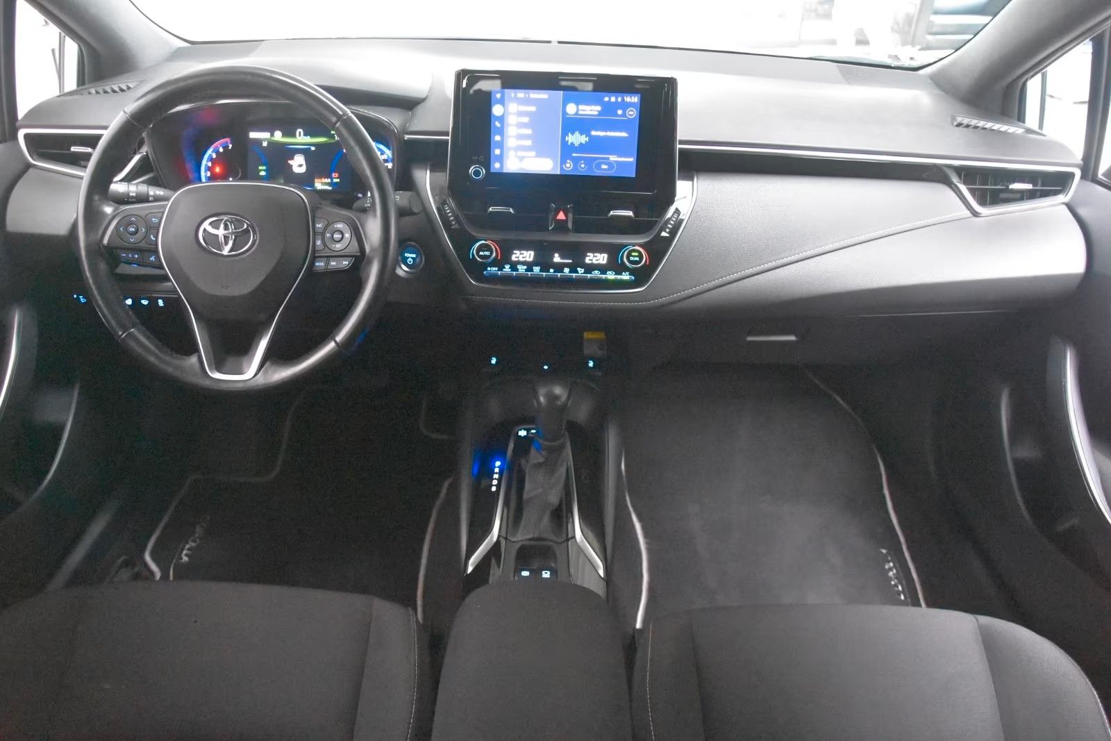 Toyota Corolla Hybrid Team D LED Kamera AppNavi Tempo foto 3