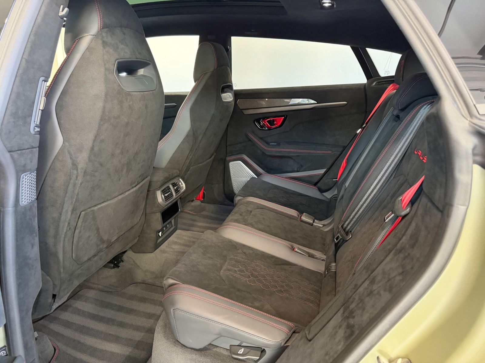 Lamborghini Urus 4.0 V8 Performante *PANO/HUD/360°/23 Zoll* foto 24