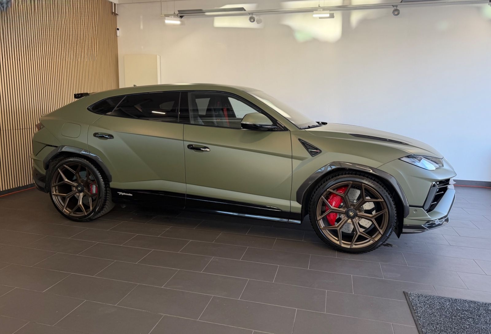 Lamborghini Urus 4.0 V8 Performante *PANO/HUD/360°/23 Zoll* foto 4