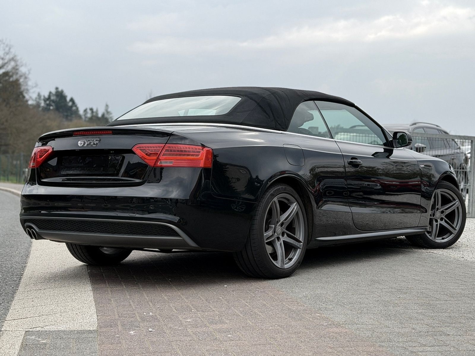 Audi A5 Cabrio 2.0 TDI 3x S line Plus Sportsitze TOP foto 2