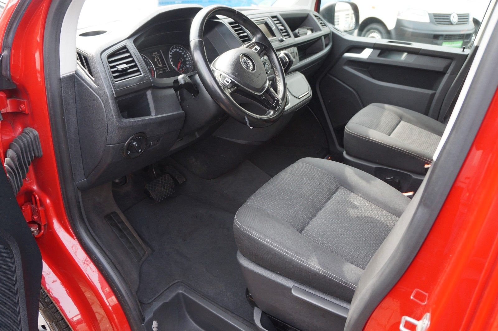 Volkswagen T6 Multivan*DSG*KAMERA*PDC*SHZ*AHK* foto 20