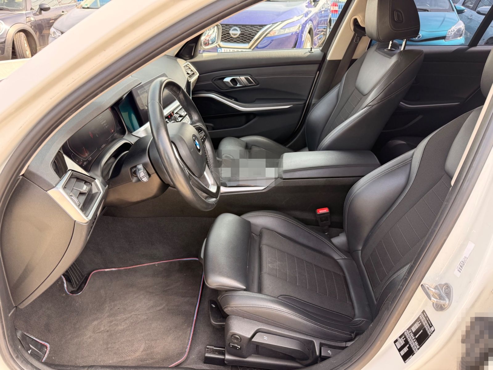 BMW 320 i Advantage-Keyless-Navi-Teilleder-Shz-Sport foto 15