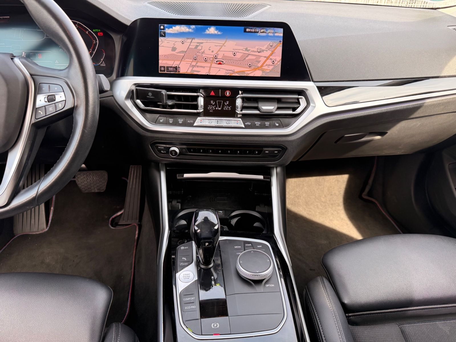 BMW 320 i Advantage-Keyless-Navi-Teilleder-Shz-Sport foto 17