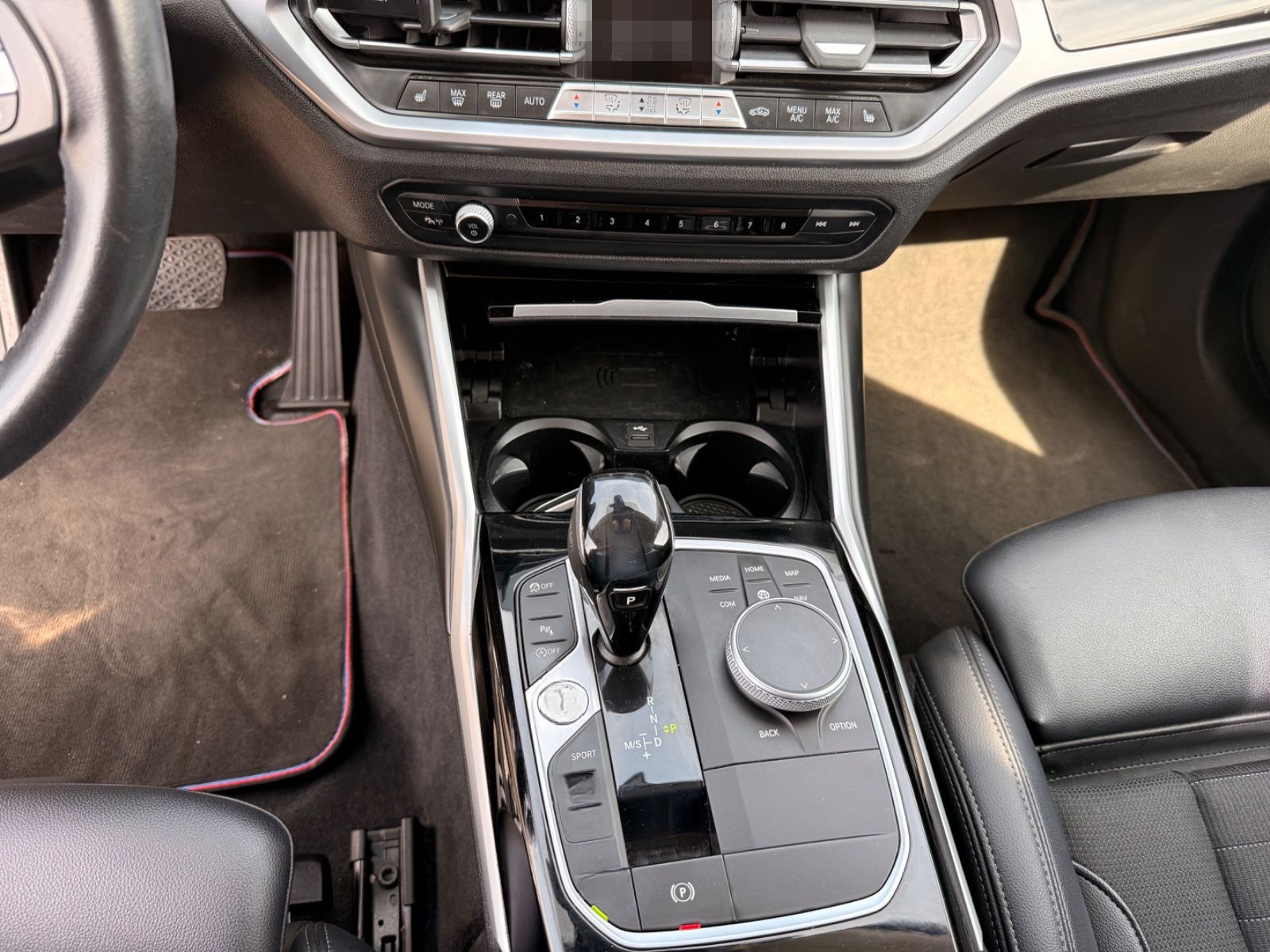 BMW 320 i Advantage-Keyless-Navi-Teilleder-Shz-Sport foto 20