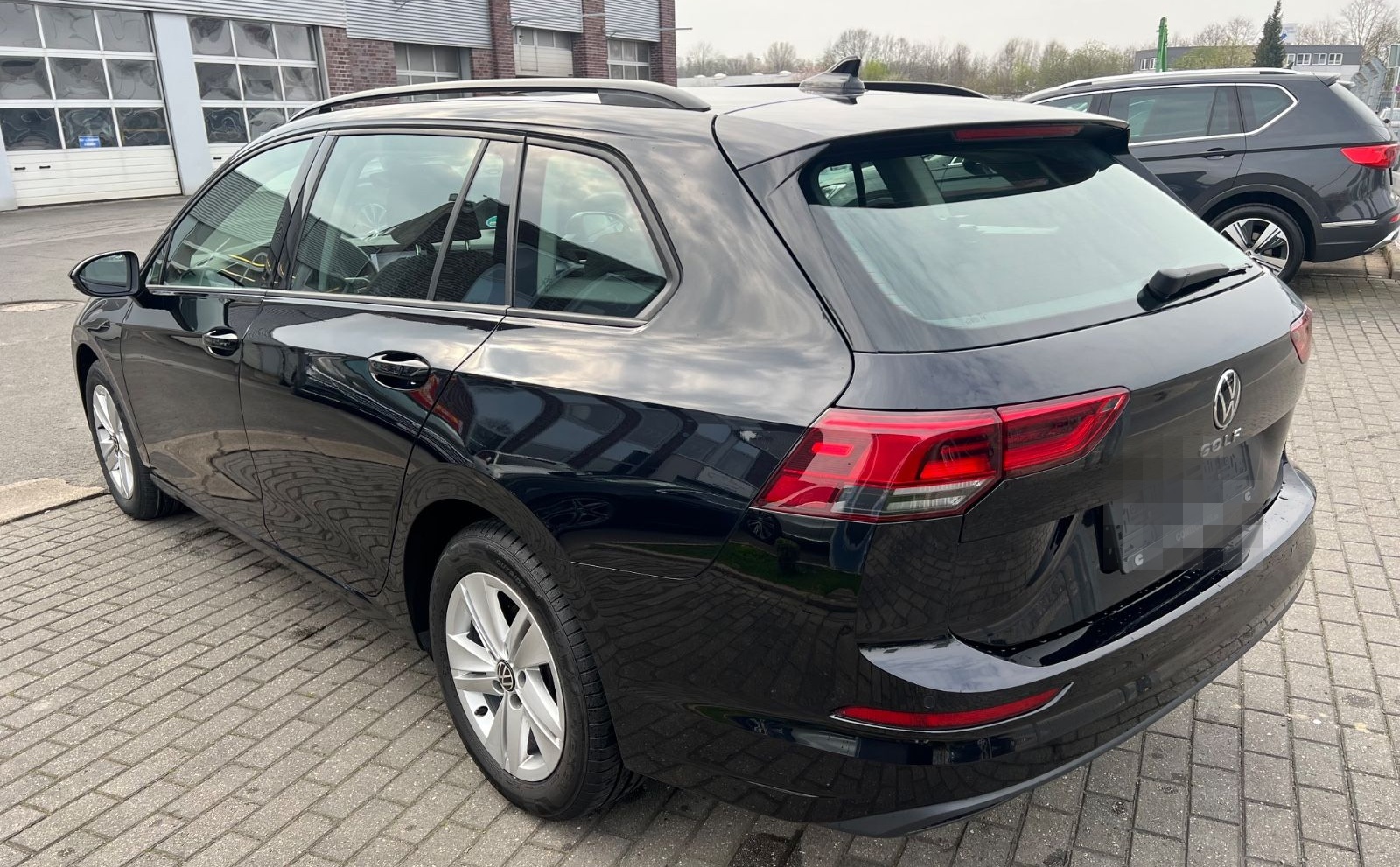 Volkswagen Golf VIII Variant 2.0 TDI Life  VIELE PAKETE foto 7