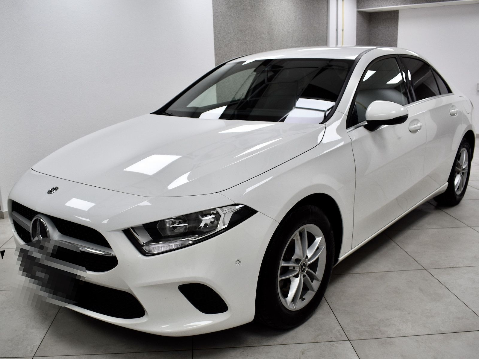 Mercedes-Benz A 200 Limousine Style MBUX Navi SHZ Ambiente foto 2