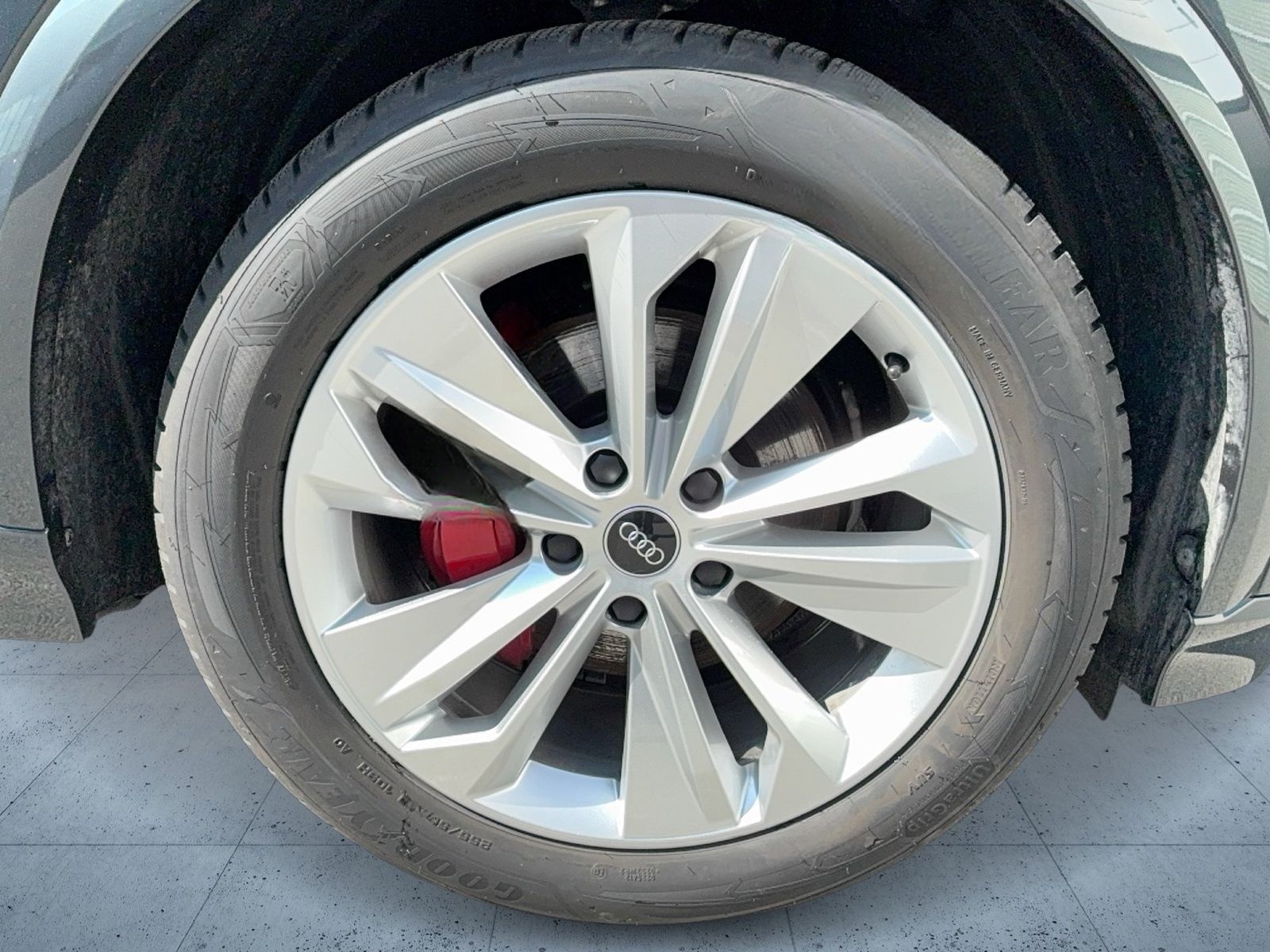 Audi Q6 SUV e-tron AHK 20 Matrix ACC 360 4xSHZ Keyles foto 8