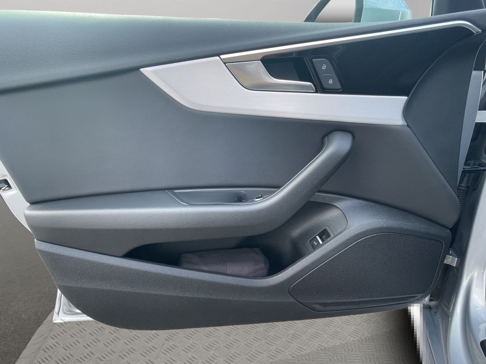 Audi A4 Avant 40 TDI qu. Matrix AHK PDC+ Navi Carplay foto 17