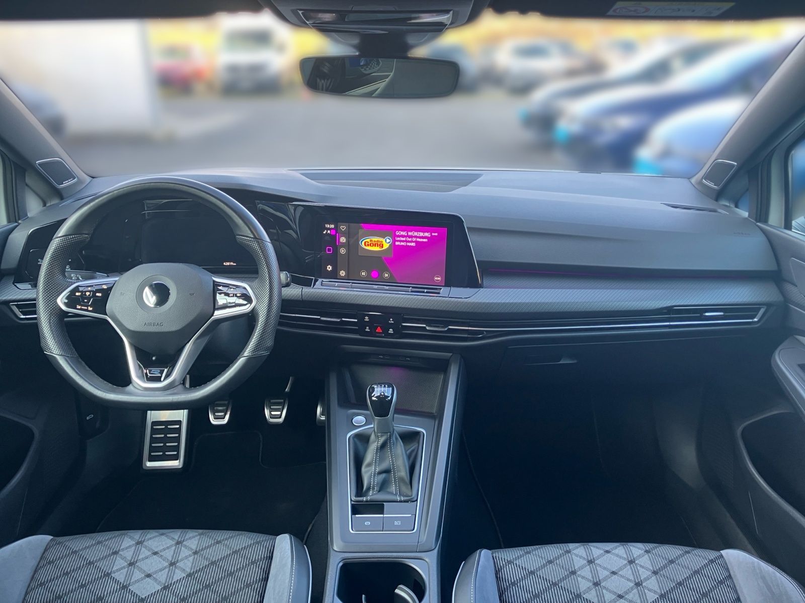 Volkswagen Golf VIII R-Line 1.5 TSI / AppConnect, LED+, ACC foto 11