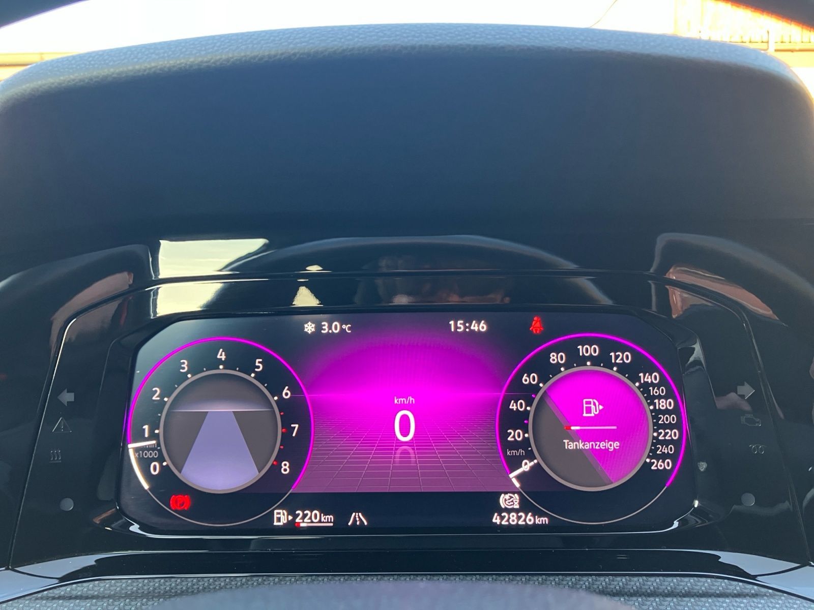 Volkswagen Golf VIII R-Line 1.5 TSI / AppConnect, LED+, ACC foto 12