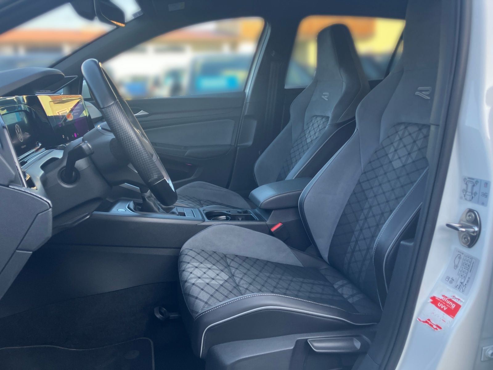 Volkswagen Golf VIII R-Line 1.5 TSI / AppConnect, LED+, ACC foto 14
