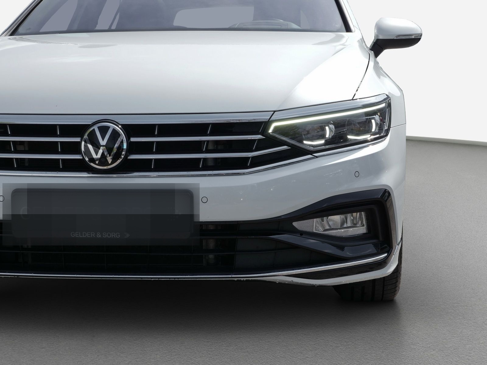 Volkswagen Passat Variant 2.0 TDI Elegance Stand*Pano*H&K foto 12