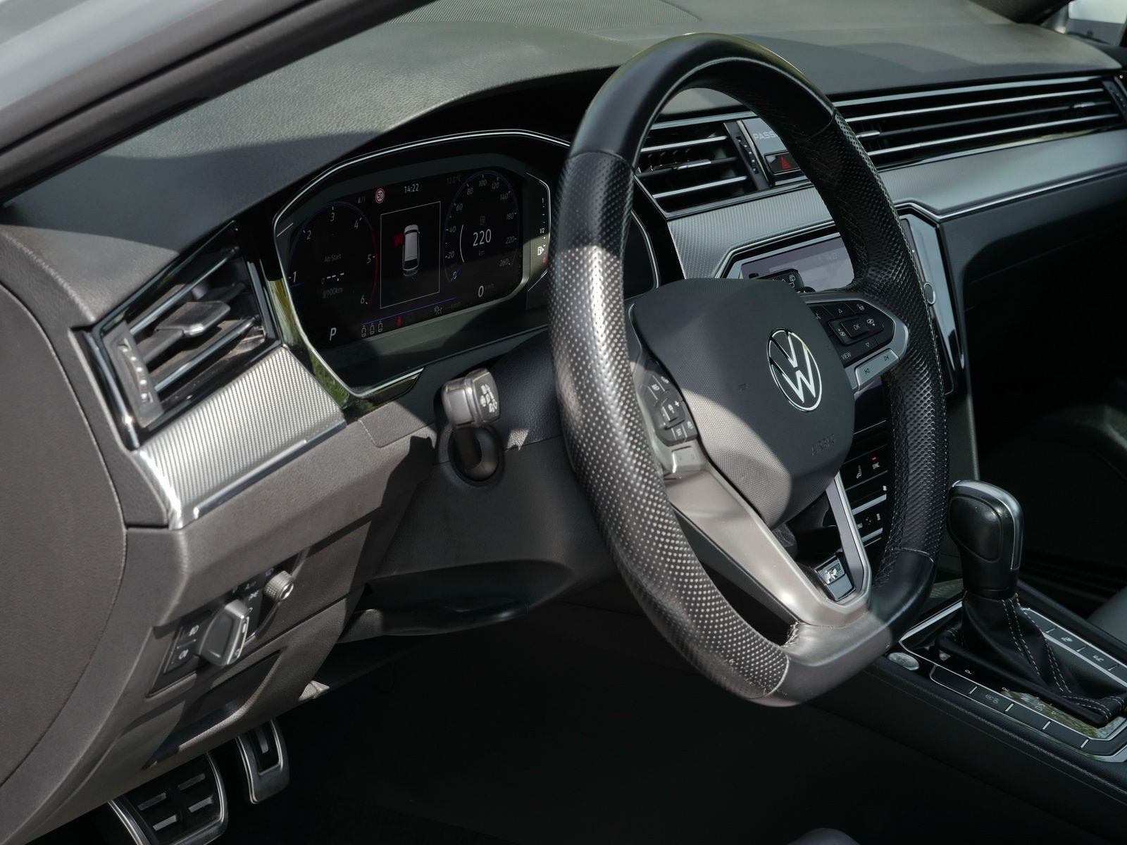 Volkswagen Passat Variant 2.0 TDI Elegance Stand*Pano*H&K foto 19