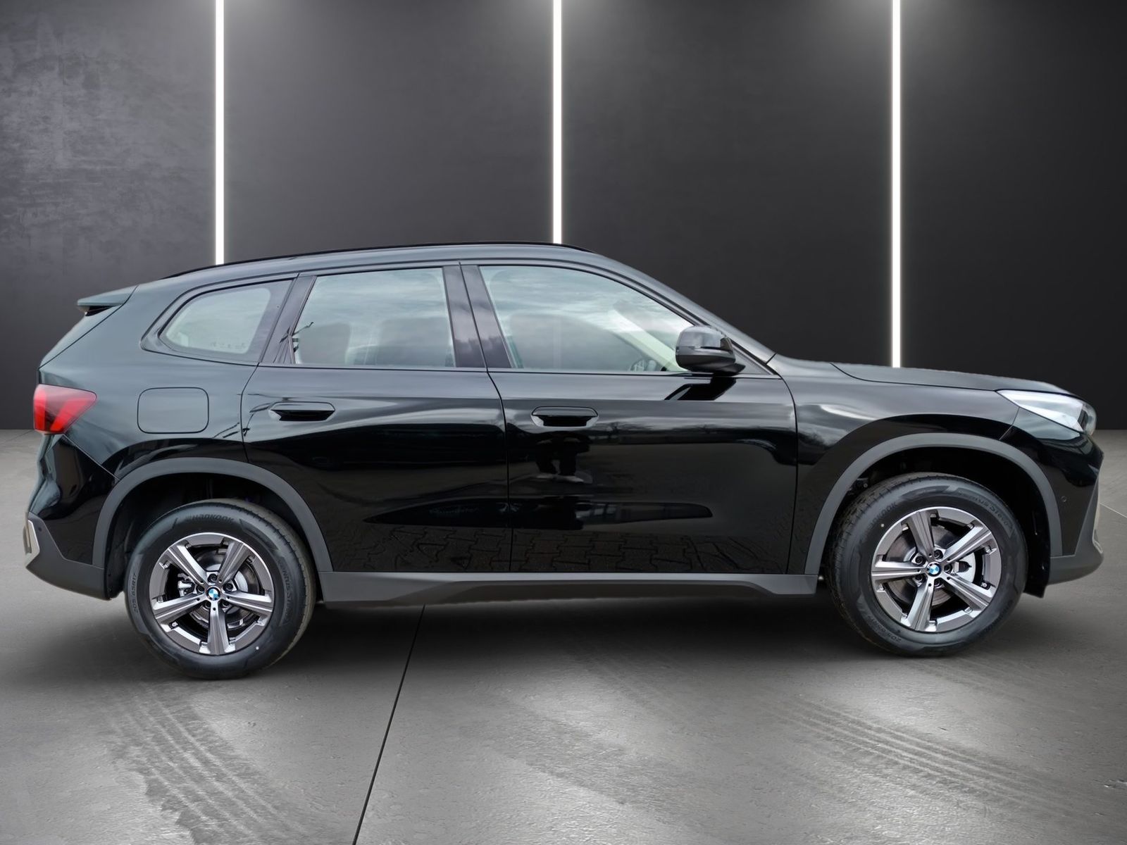 BMW X1 sDrive18i DRVING+PARKING-ASSISTANT+SITZHEIZUN foto 3