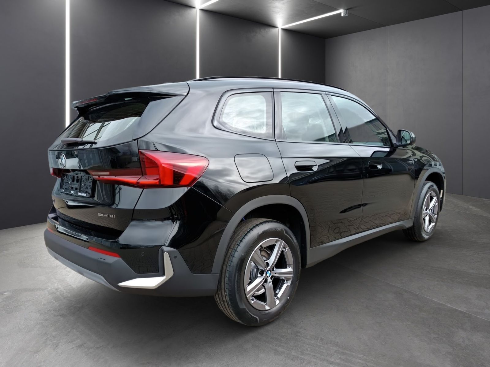 BMW X1 sDrive18i DRVING+PARKING-ASSISTANT+SITZHEIZUN foto 4