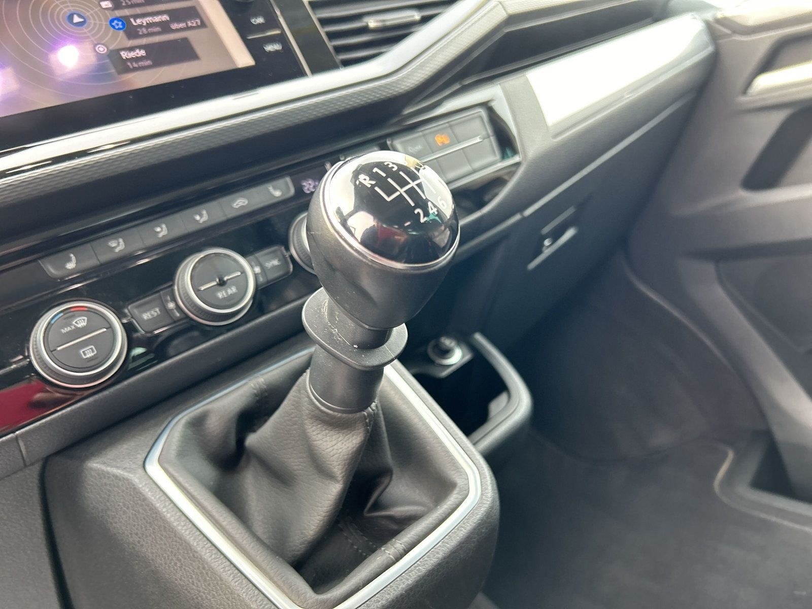 Volkswagen T6.1 Multivan 2.0 TDI Generation Six LED+NAVI foto 14