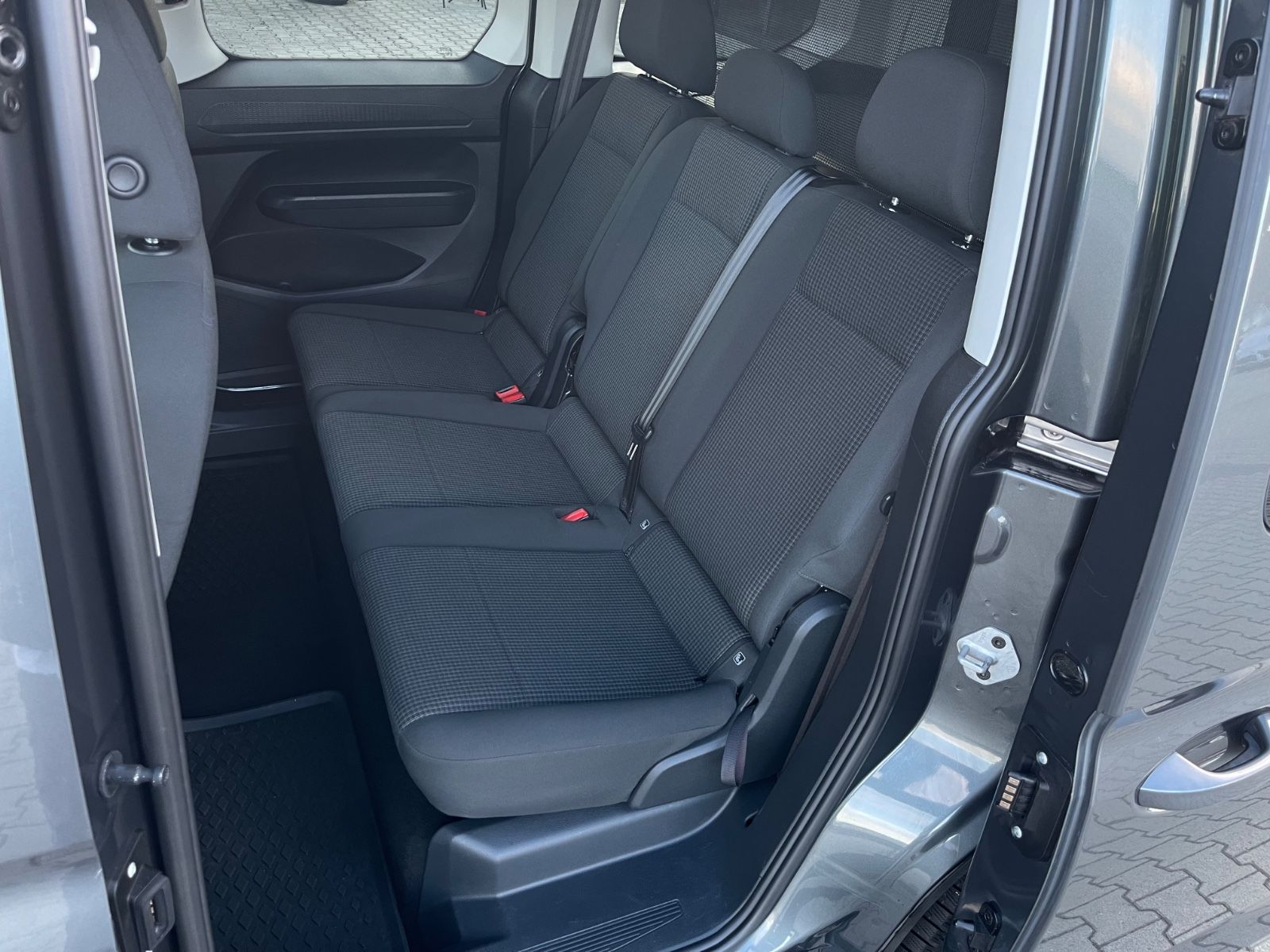 Volkswagen Caddy 2.0 TDI AHK Scheckheft Spurhalte-Assistent foto 15