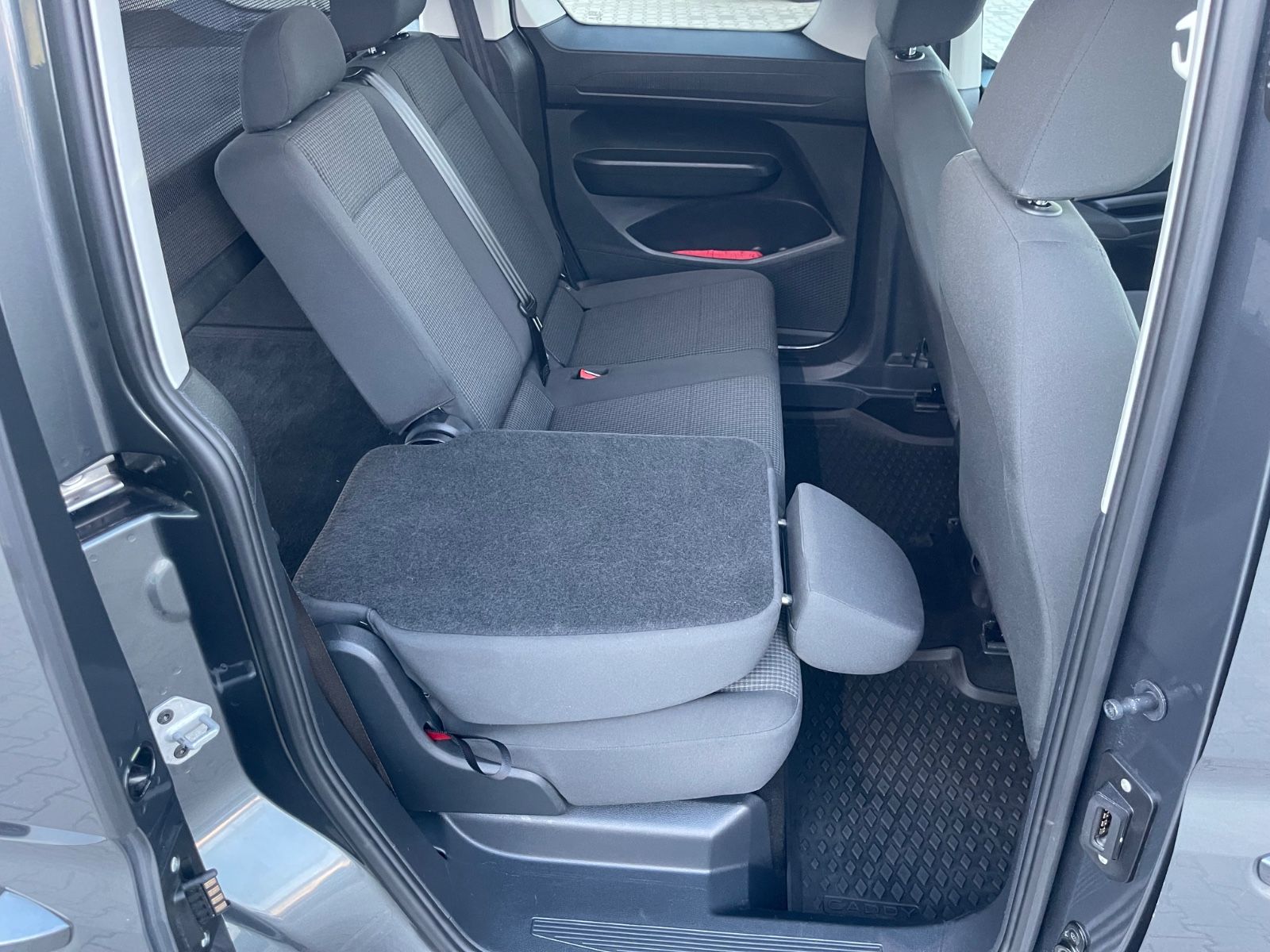 Volkswagen Caddy 2.0 TDI AHK Scheckheft Spurhalte-Assistent foto 18