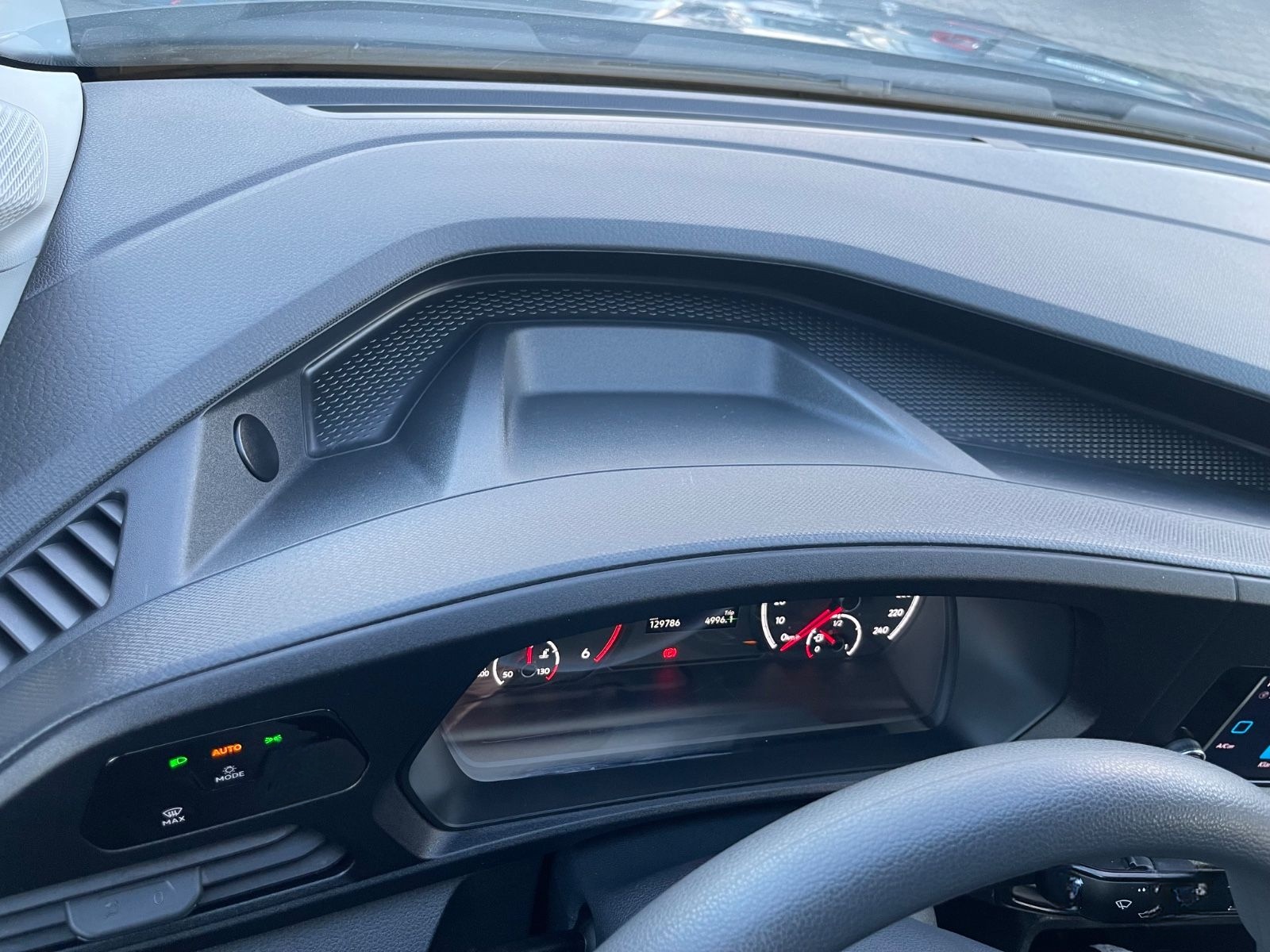 Volkswagen Caddy 2.0 TDI AHK Scheckheft Spurhalte-Assistent foto 19