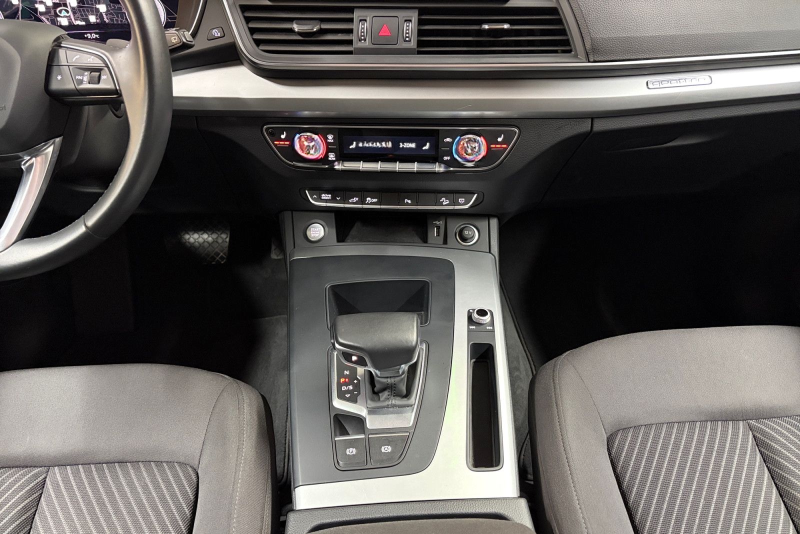 Audi Q5 50 TFSIe quattro Navi Pano Virtual CAM PDC Si foto 8