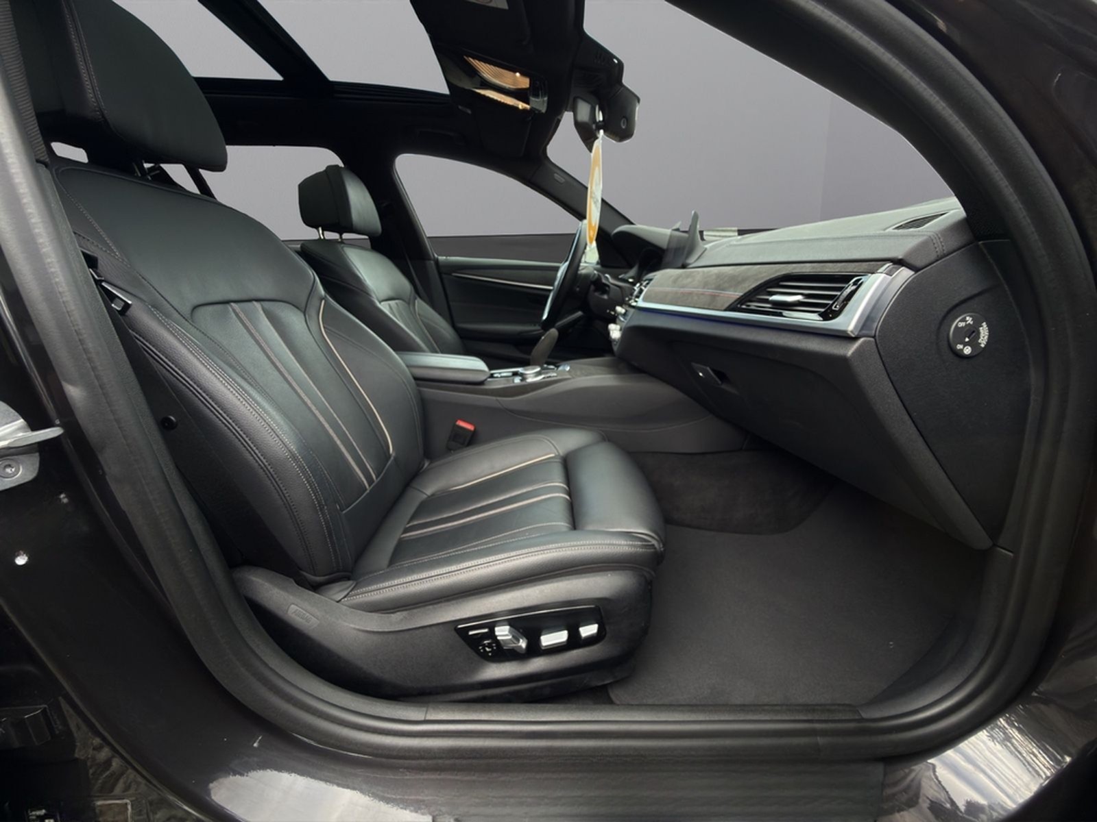 BMW 540d xDriveI LederI Virt.CI PanoI CamI Garantie foto 17