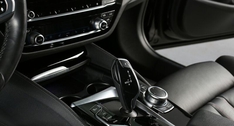 BMW M550i xDr. Laser HuD ACC LiveCockpit Soft Close foto 8