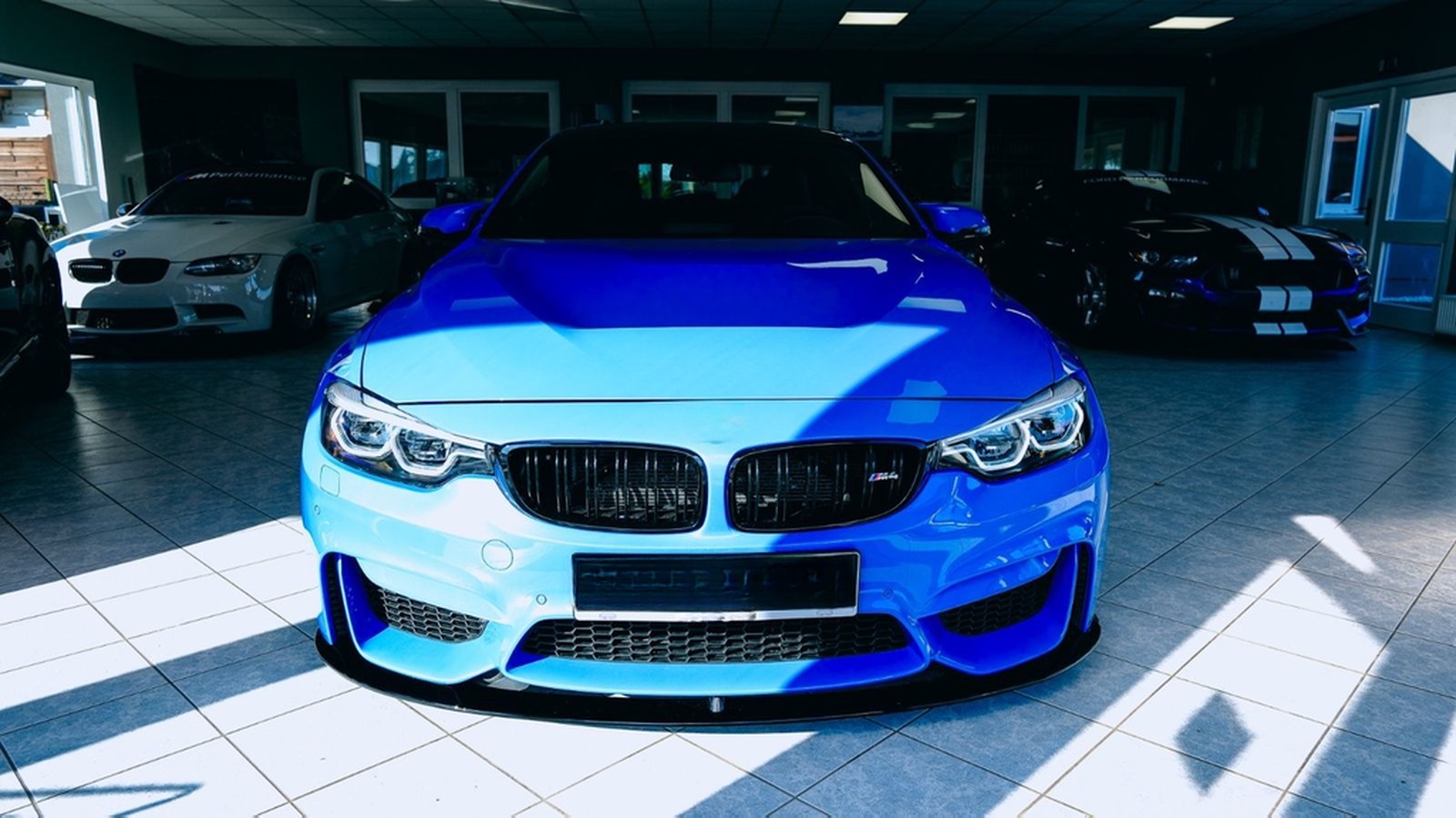 BMW M4 Coupe M.Perf H.Kardon LCi LED H.Kardon oLED foto 2