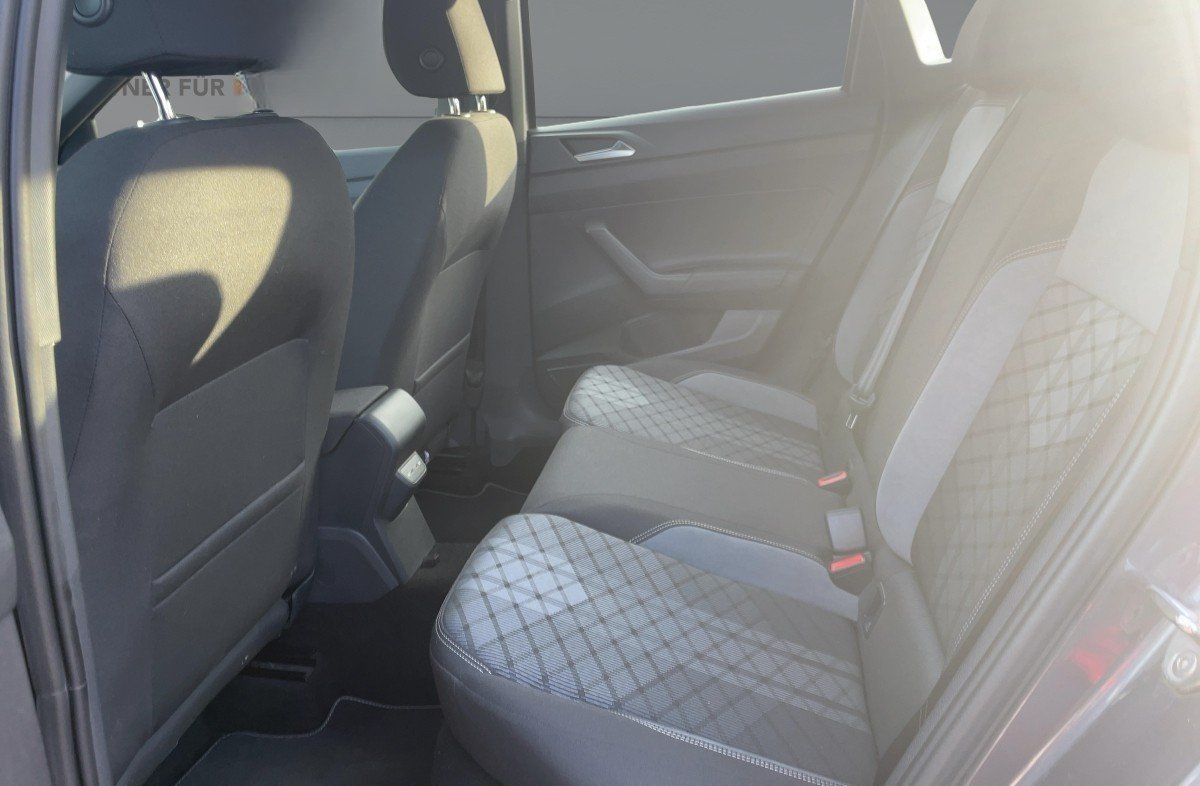 Volkswagen Taigo R-Line MATRIX+APP+DAB+AHK+VIRT+LED+NAVI foto 9
