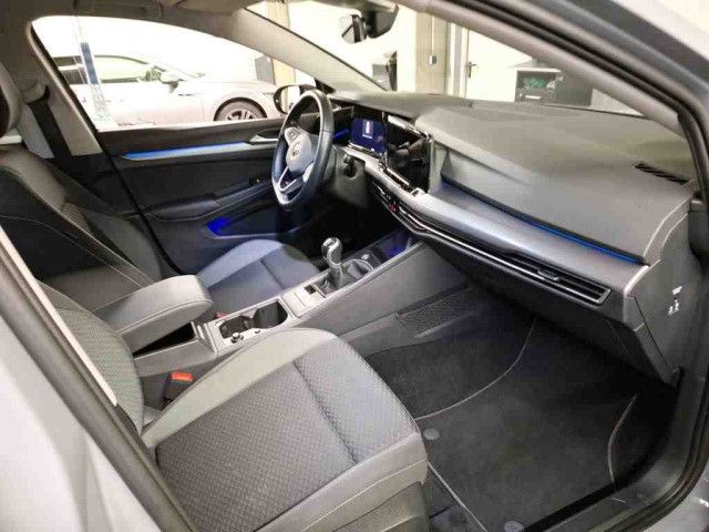 Volkswagen Golf VIII 1.5 TSI ACTIVE 5JG+LEDplus+NAV+STDHZG foto 4