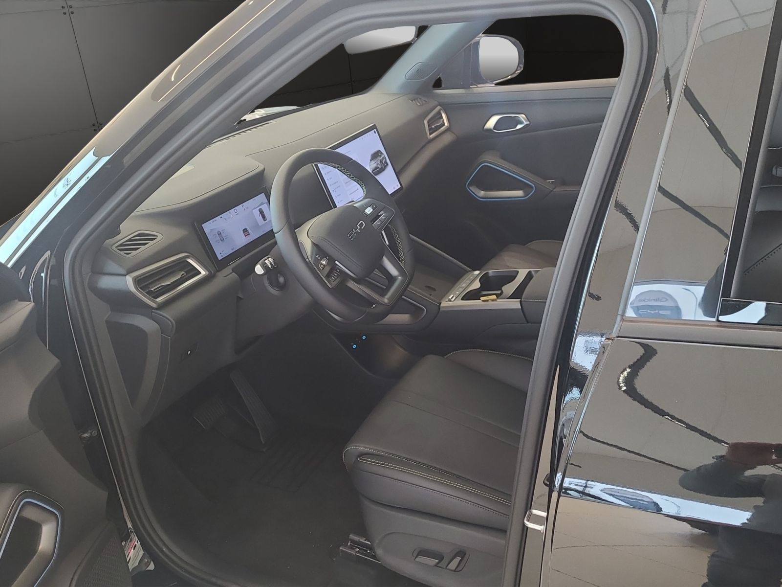 BYD Atto 2 DM-i Boost*HYBRID*Navi*360Kamera*Pano*DAB foto 7