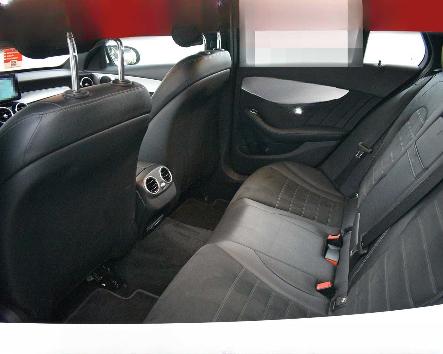 Mercedes-Benz C300e T 2X AMG Line WIDESC+ALCANT+LED+STDHZ+ACC+ foto 18