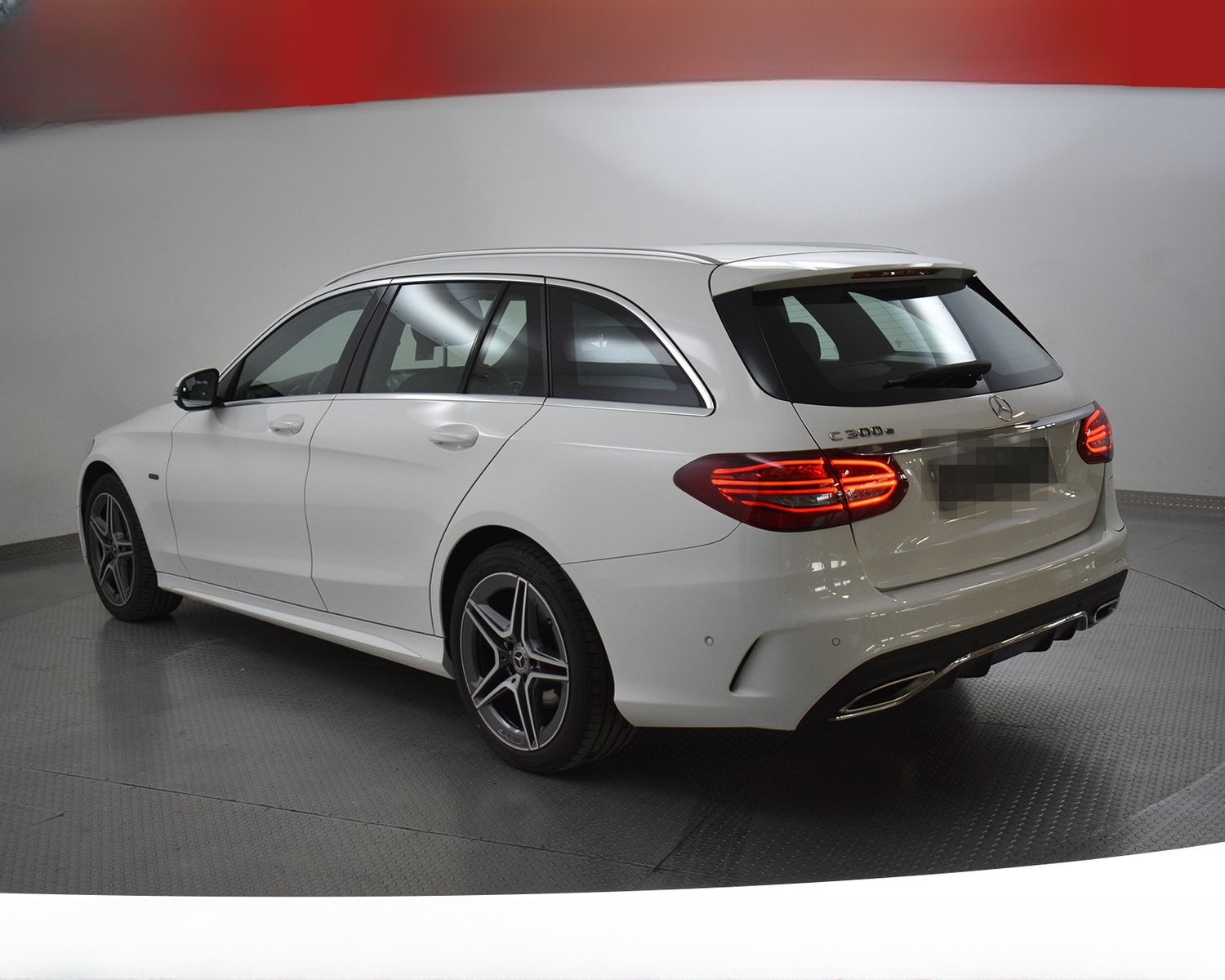 Mercedes-Benz C300e T 2X AMG Line WIDESC+ALCANT+LED+STDHZ+ACC+ foto 5