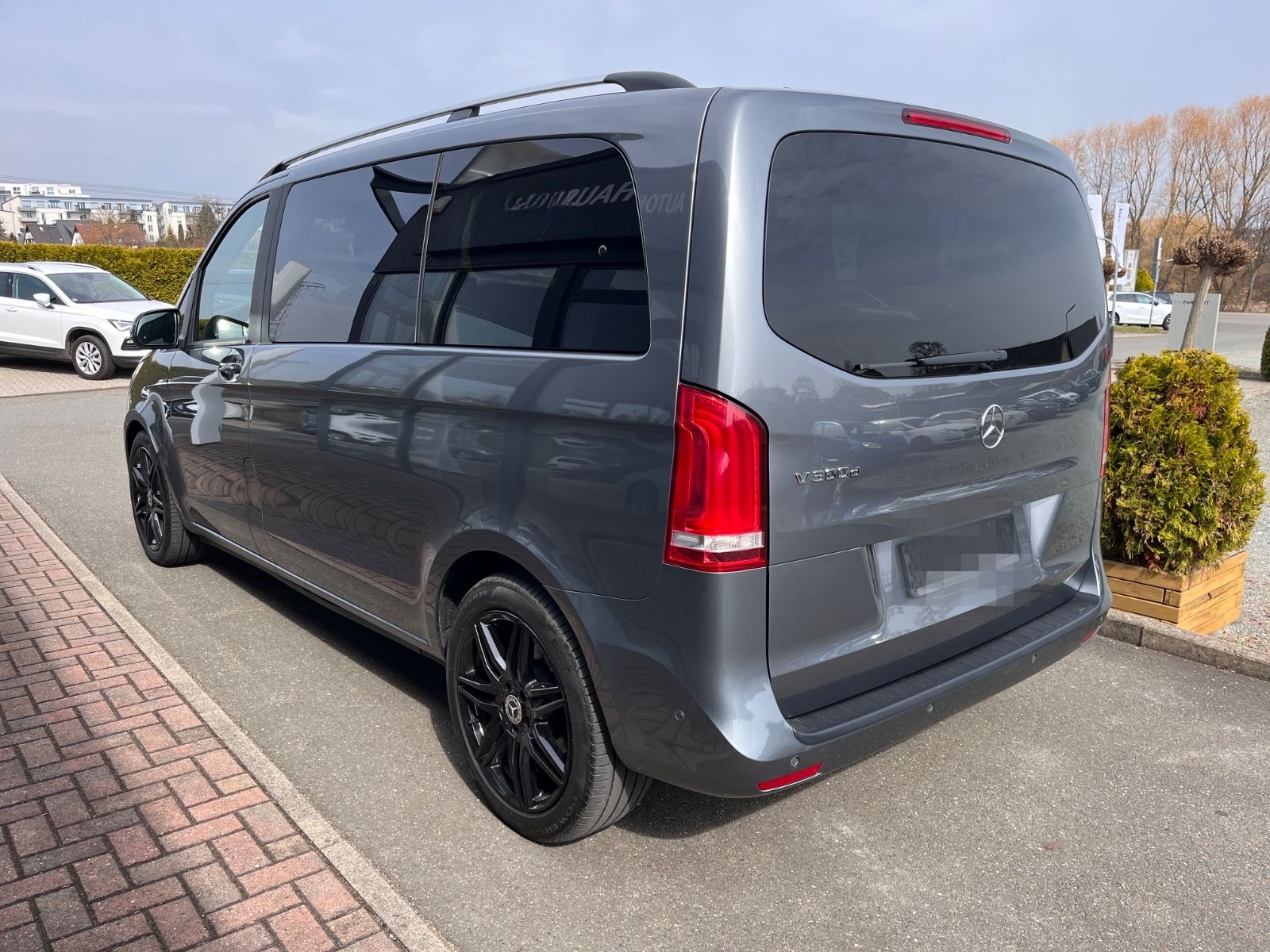 Mercedes-Benz V 300 NAVI+AHK+SHZ+LED+TOTW+WR foto 4