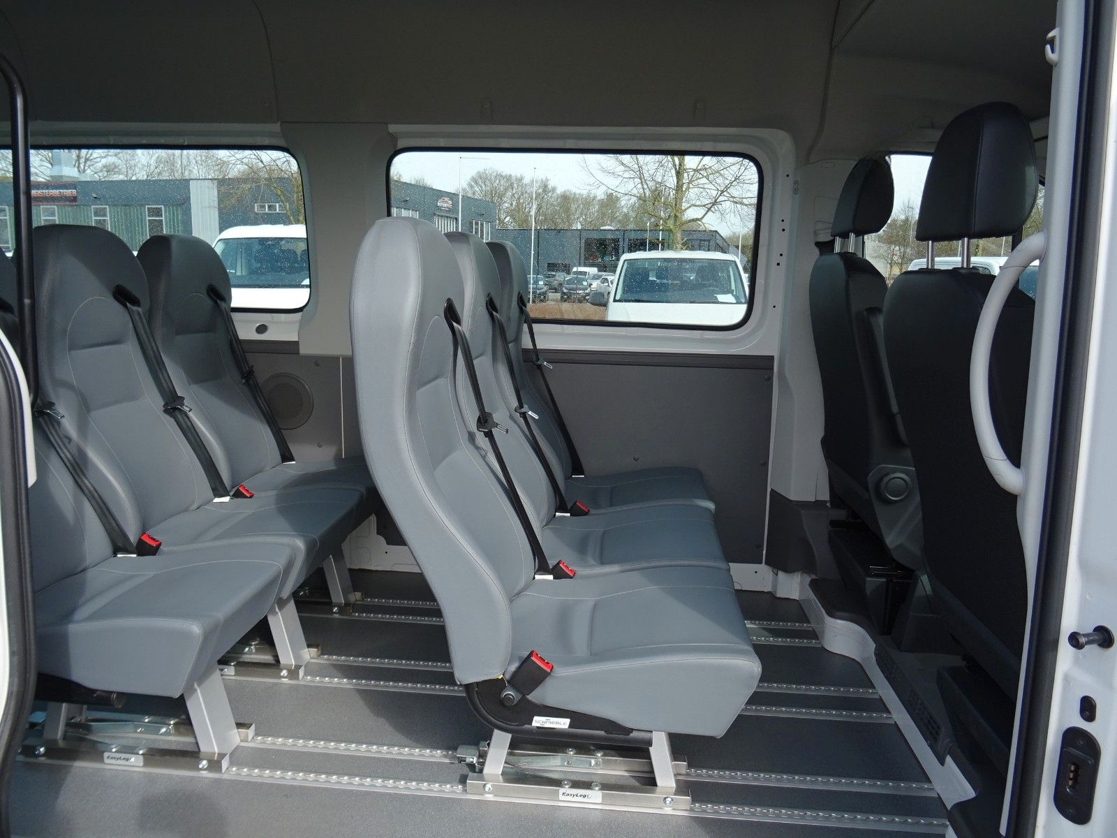 Volkswagen Crafter 35 Kombi LR 8.Sitze Rollstuhlrampe Stand foto 12