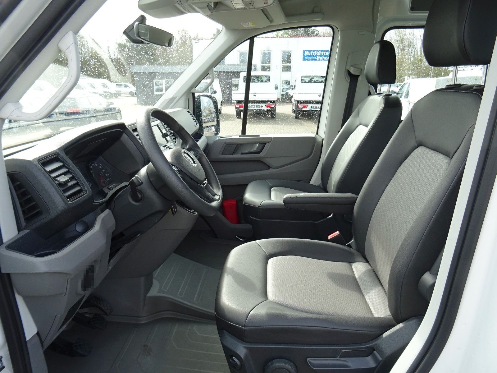 Volkswagen Crafter 35 Kombi LR 8.Sitze Rollstuhlrampe Stand foto 21