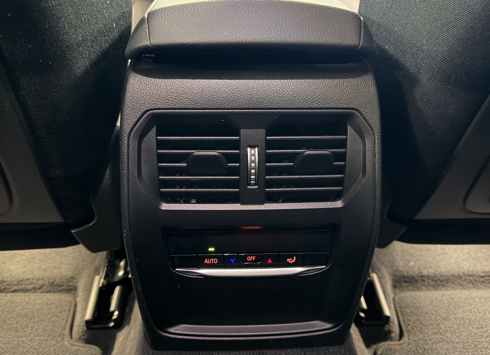 BMW 320d Aut/Navi/AHK/Sitzheizung/Tempomat foto 21