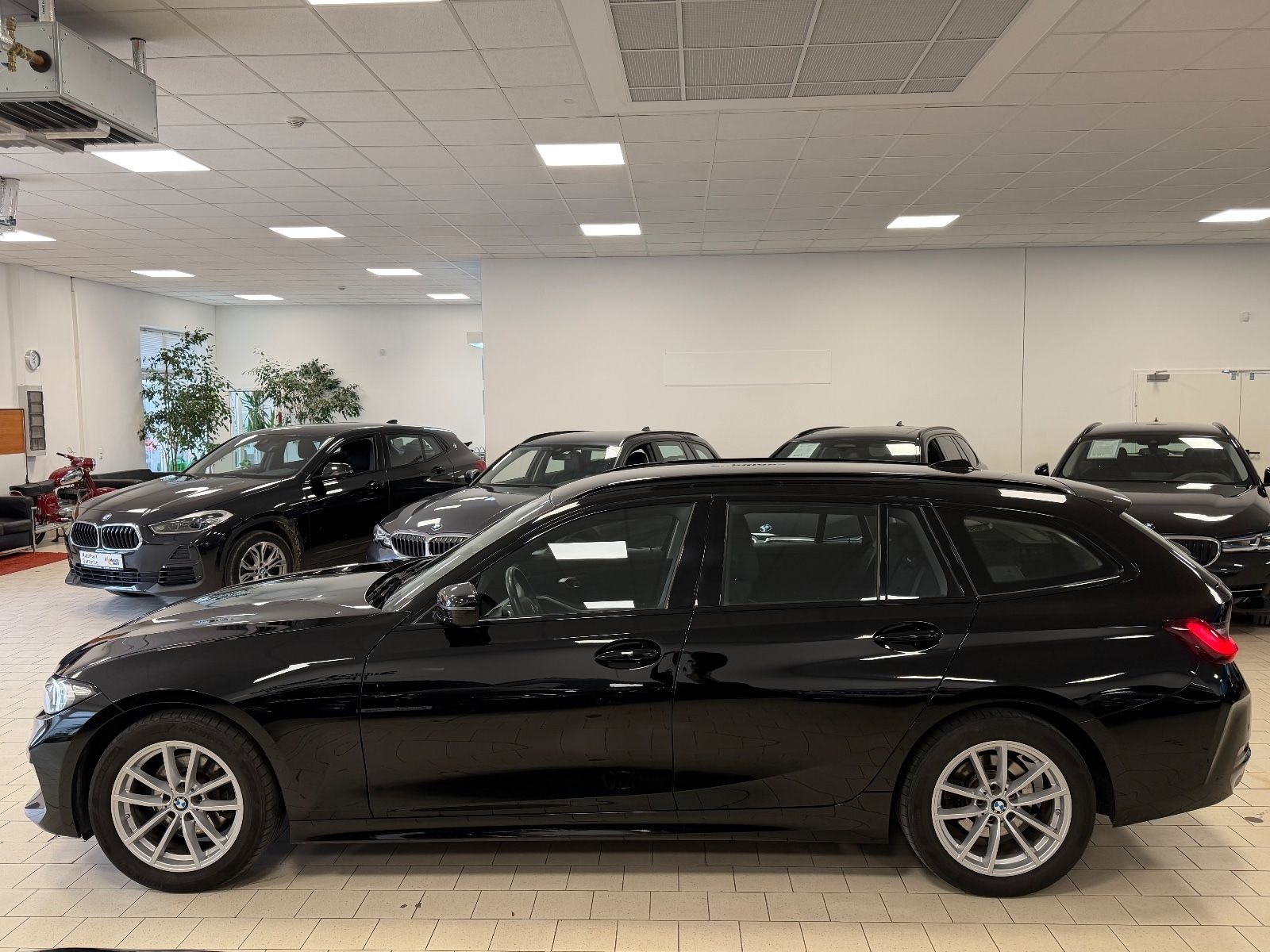 BMW 320d Aut/Navi/AHK/Sitzheizung/Tempomat foto 7