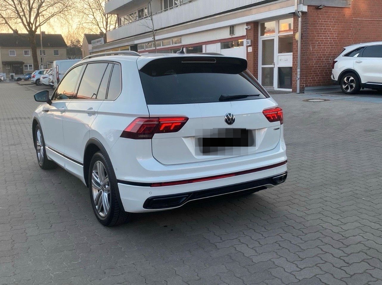 Volkswagen Tiguan 2.0 TDI 4M R-Line foto 4