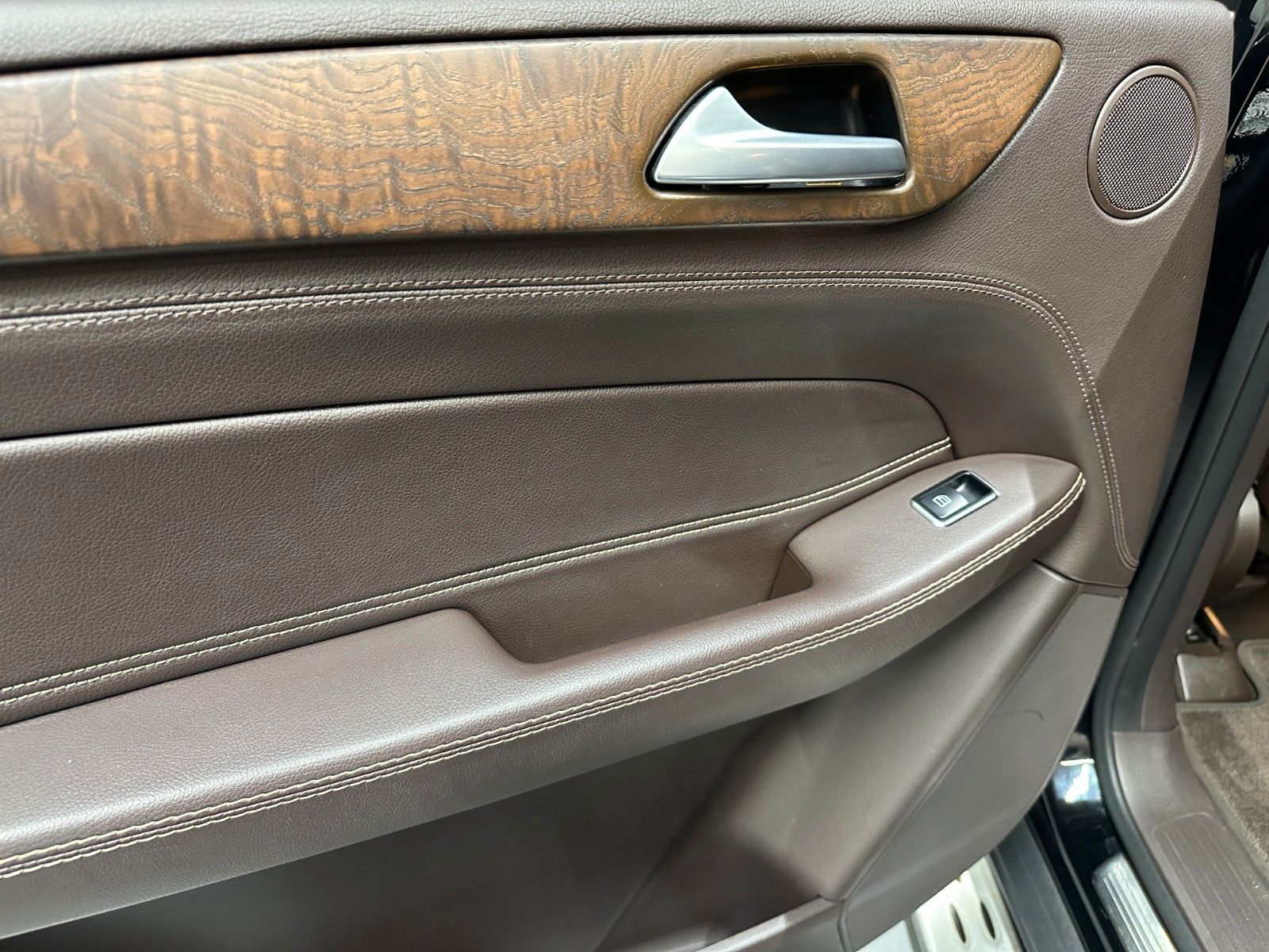 Mercedes-Benz GLS350 d 4M AMG LINE *7 SITZER*LED*AIRMATIC* foto 16