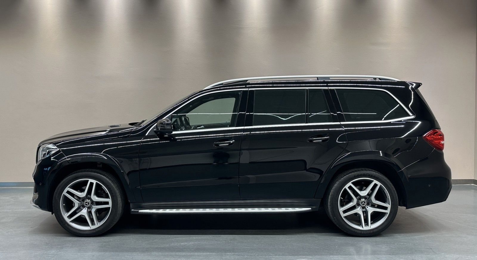 Mercedes-Benz GLS350 d 4M AMG LINE *7 SITZER*LED*AIRMATIC* foto 3