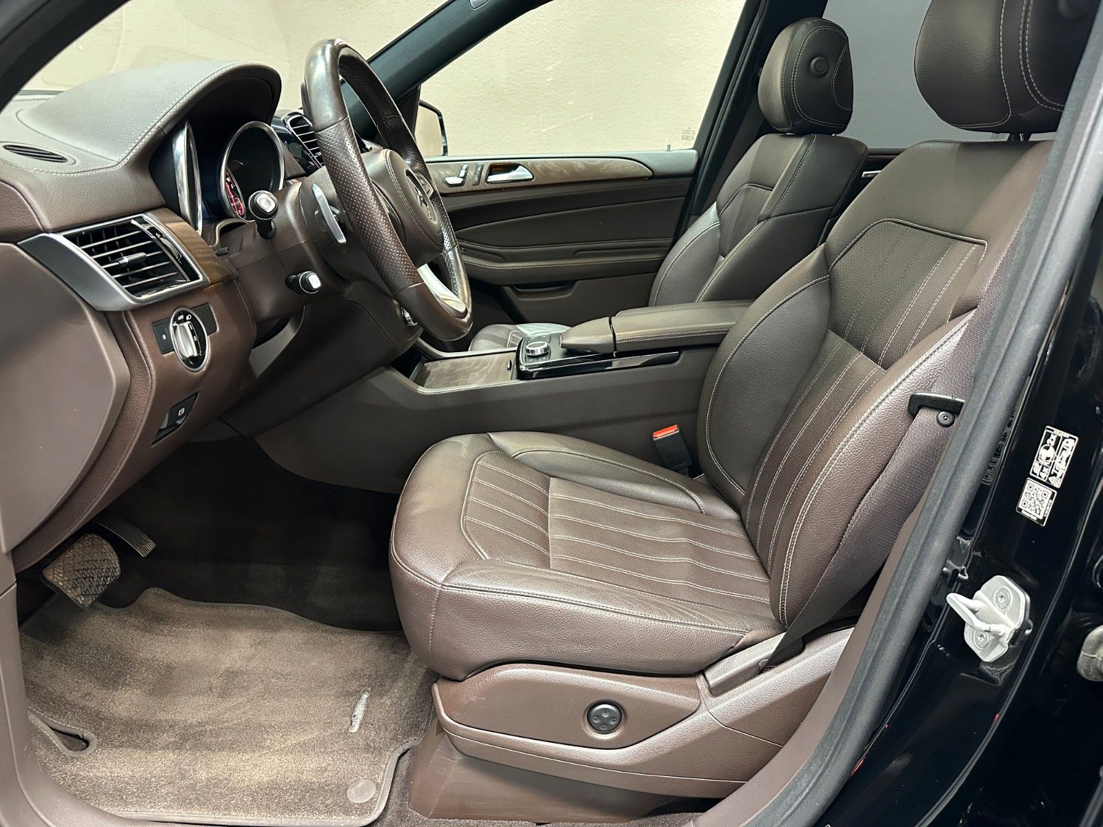 Mercedes-Benz GLS350 d 4M AMG LINE *7 SITZER*LED*AIRMATIC* foto 10