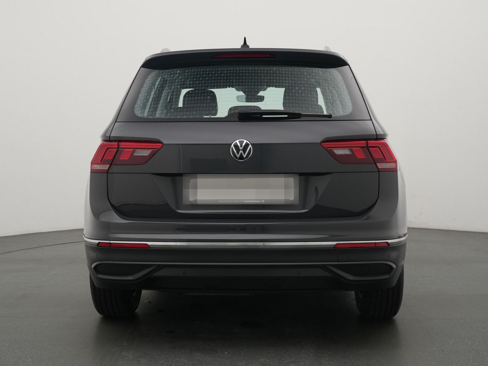 Volkswagen Tiguan Life DSG MATRIX AHK NAVI ACC SHZ CARPLAY foto 4