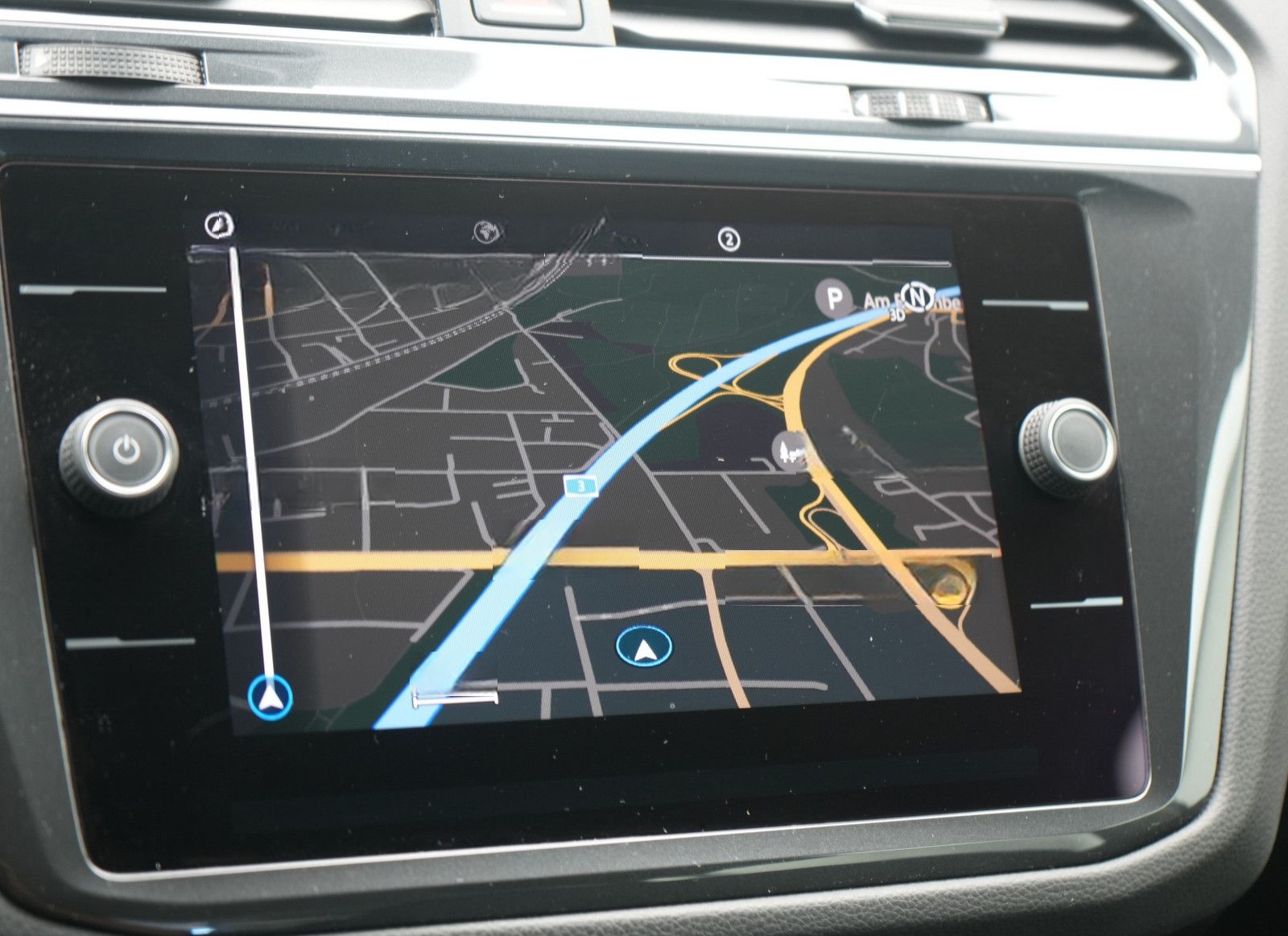 Volkswagen Tiguan Life DSG MATRIX AHK NAVI ACC SHZ CARPLAY foto 9
