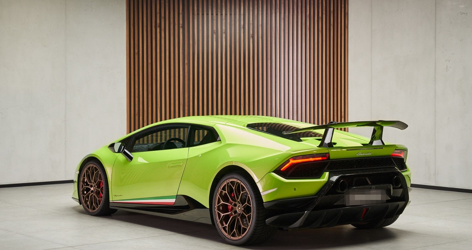 Lamborghini Performante Lift Ad Personam Verde Ithaca foto 13