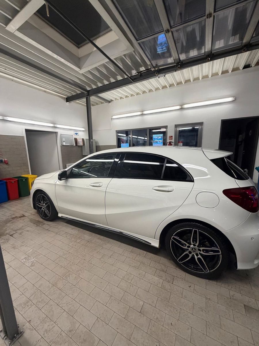 Mercedes-Benz A 180 AMG | Auto | Navi I Kam I TÜV  Reifen NEU foto 2